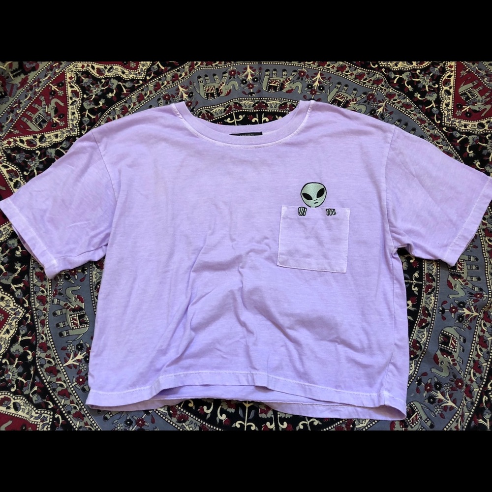 alien crop top
